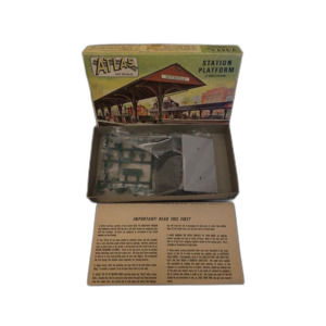 Atlas Model Kit 707-98 HO Scale Station Platform 2 Sections Unassembled
